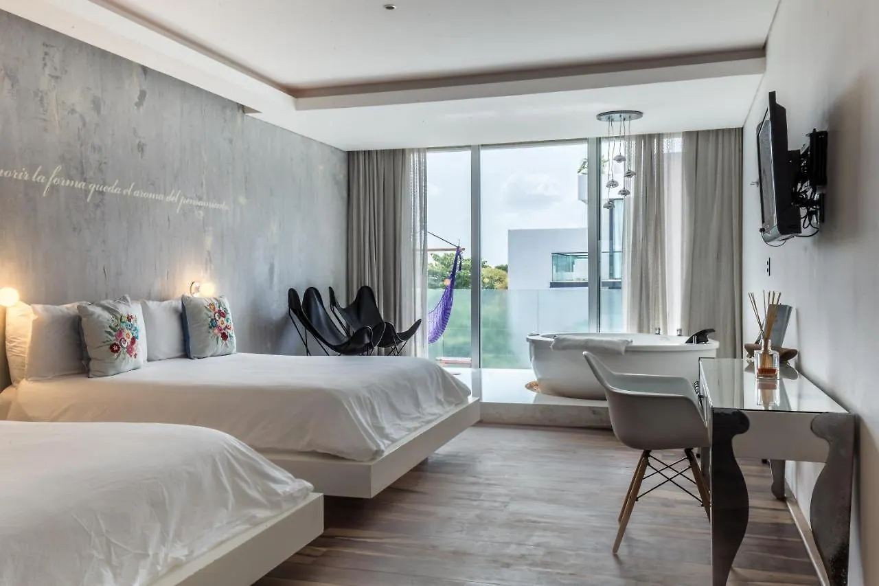 Be Playa Hotel Boutique & Rooftop Bar Playa del Carmen 4*,  Mexiko
