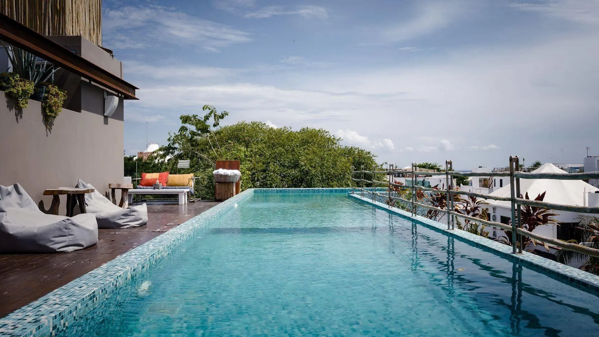 Be Playa Hotel Boutique & Rooftop Bar Playa del Carmen